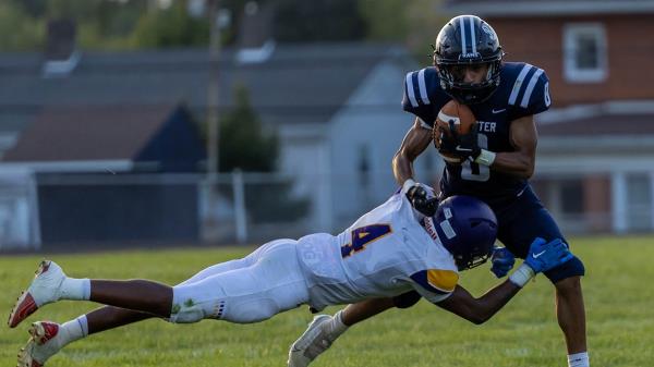 High school running back during a game